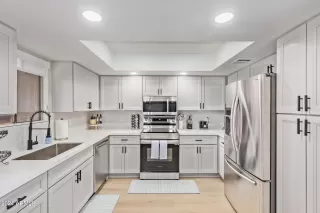 Photo #1: 6735691 Listing 