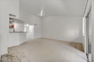 Photo #3: 6735694 Listing