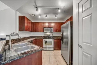 Photo #5: 6735694 Listing