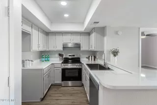 Photo #6: 6735835 Listing 