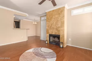 Photo #4: 6735847 Listing