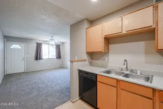 Photo #6: 6735863 Listing 