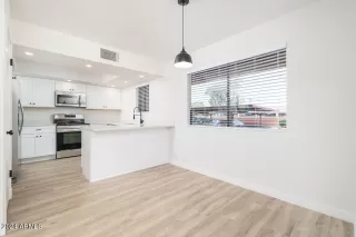 Photo #1: 6735875 Listing 