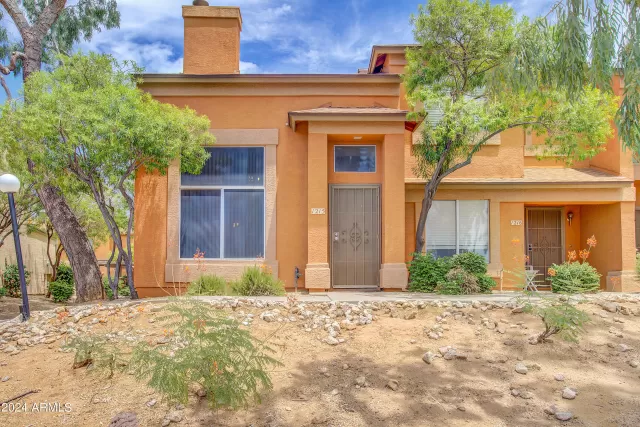 MLS: 6735938 Condo For Sale