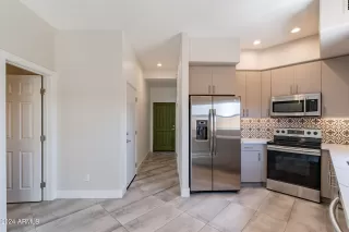 Photo #3: 6736044 Listing