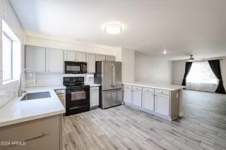 More Details about MLS # 6736072 : 18239 N 40TH STREET#104