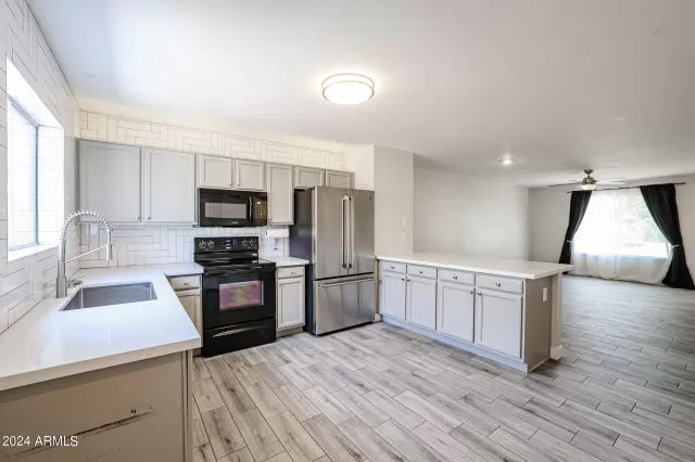 MLS: 6736072 Condo For Sale