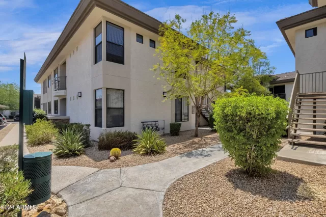 MLS: 6736135 Condo For Sale