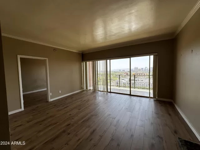 MLS: 6736314 Condo For Sale