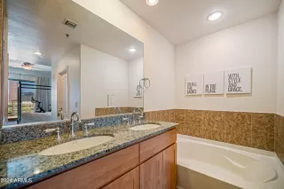 Photo #4: 6736361 Listing 