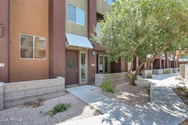 MLS: 6736478 Condo For Sale