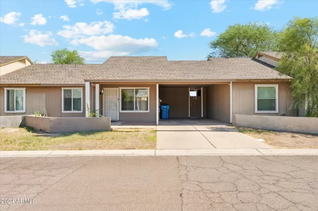 MLS: 6736634 Condo For Sale