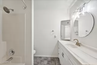 Photo #5: 6736634 Listing 