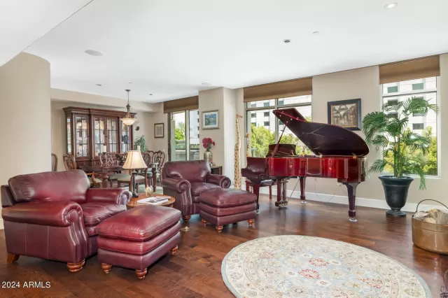 MLS: 6736657 Condo For Sale