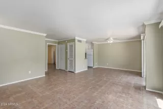 Photo #3: 6736668 Listing