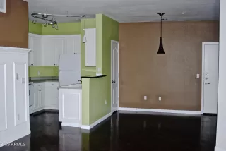 Photo #1: 6736751 Listing 