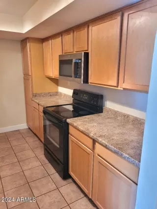 Photo #1: 6736905 Listing