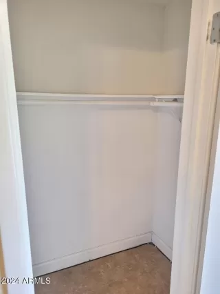 Photo #6: 6736905 Listing