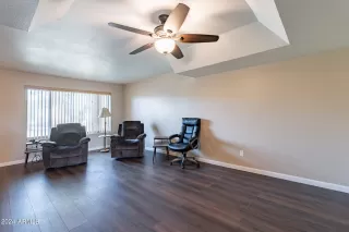 Photo #6: 6737119 Listing