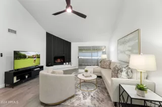 Photo #2: 6737505 Listing