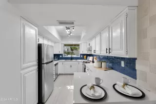 Photo #4: 6737505 Listing