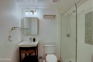 Photo #6: 6737751 Listing 