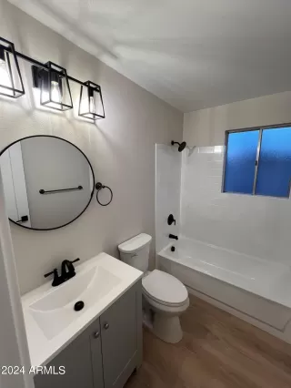 Photo #5: 6737928 Listing