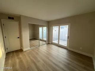 Photo #6: 6737928 Listing