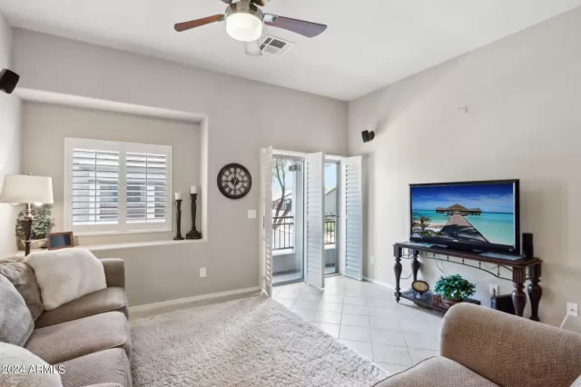 MLS: 6737944 Condo For Sale