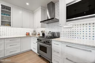 Photo #1: 6738169 Listing