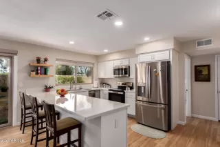 Photo #1: 6738204 Listing