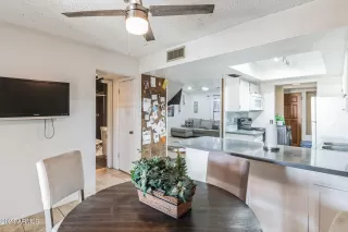 More Details about MLS # 6738385 : 2544 W CAMPBELL AVENUE#21