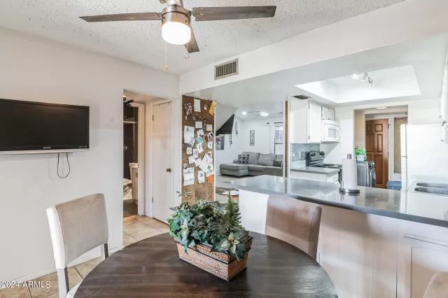 MLS: 6738385 Condo For Sale