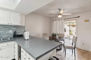 Photo #3: 6738385 Listing