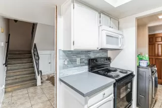 Photo #4: 6738385 Listing