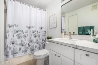 Photo #3: 6738705 Listing