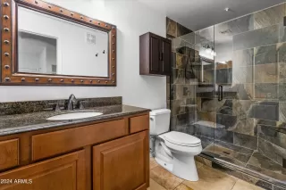 Photo #5: 6738773 Listing