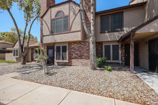 MLS: 6738783 Condo For Sale