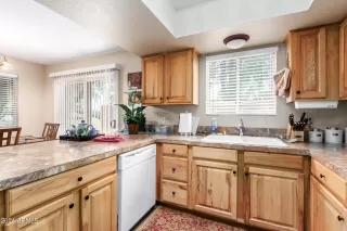 Photo #4: 6738825 Listing 