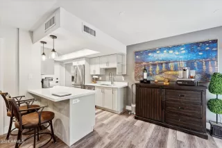 Photo #3: 6738975 Listing