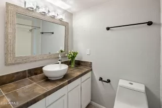 Photo #6: 6738984 Listing