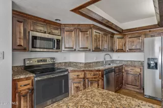 Photo #6: 6739045 Listing 