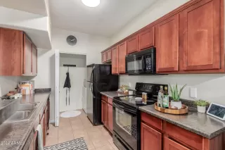Photo #6: 6739130 Listing 