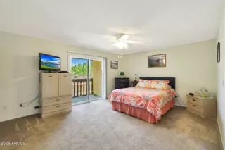 Photo #5: 6739193 Listing