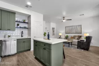 Photo #2: 6739217 Listing