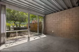 Photo #2: 6739250 Listing 