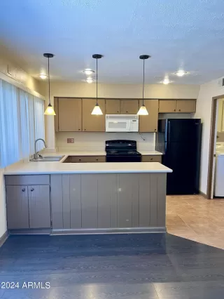 Photo #3: 6739328 Listing 