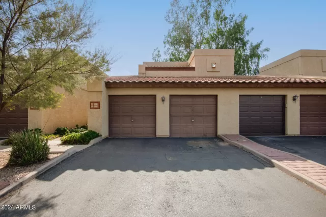 MLS: 6739331 Condo For Sale