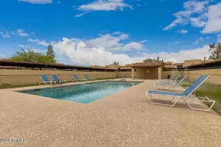 Photo #4: 6739331 Listing