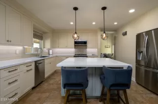 Click for more information on MLS # 6739346 : 1124 E ROSE LANE#11 More Details about MLS # 6739346 : 1124 E ROSE LANE#11